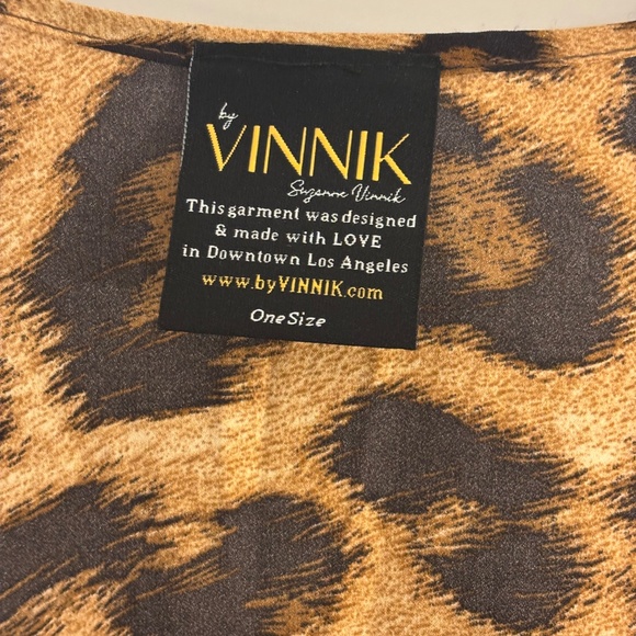 By Vinnik coloratura cape - Picture 3 of 7